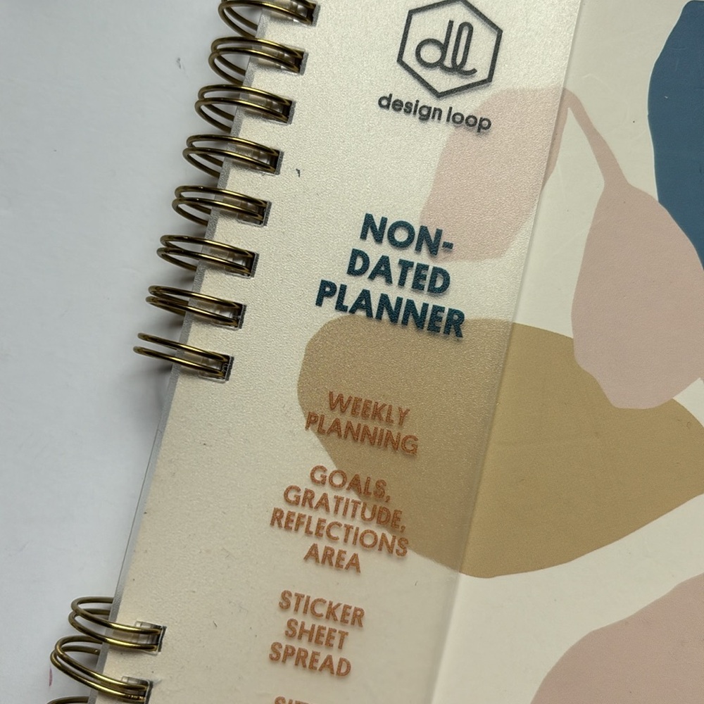 Design Loop Undated Planner - Picture 3 of 9